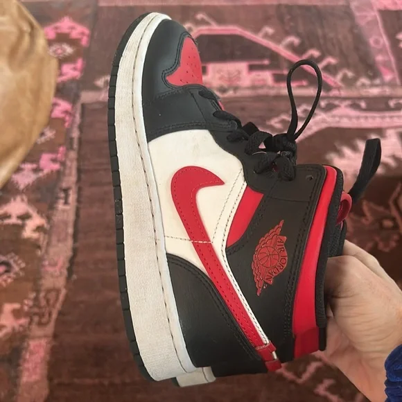 Air Jordan Kids 1 Mid "Chicago Black Toe" sneakers - Picture 4 of 5
